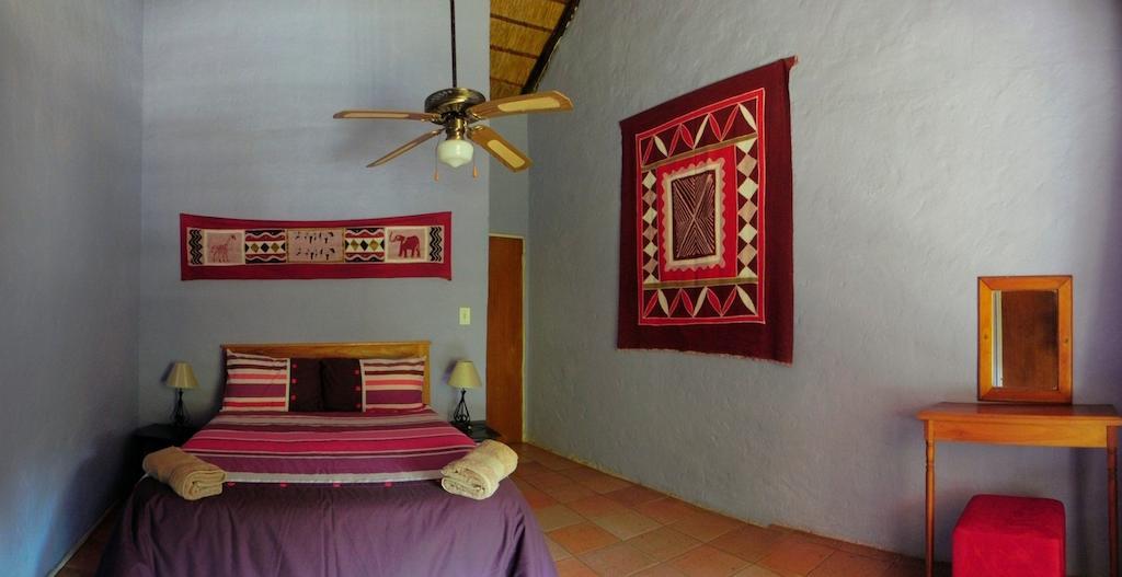Kwambali Riverside Lodge Hazyview Bilik gambar