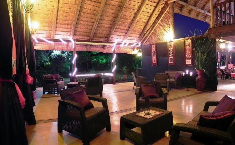 Kwambali Riverside Lodge Hazyview Luaran gambar