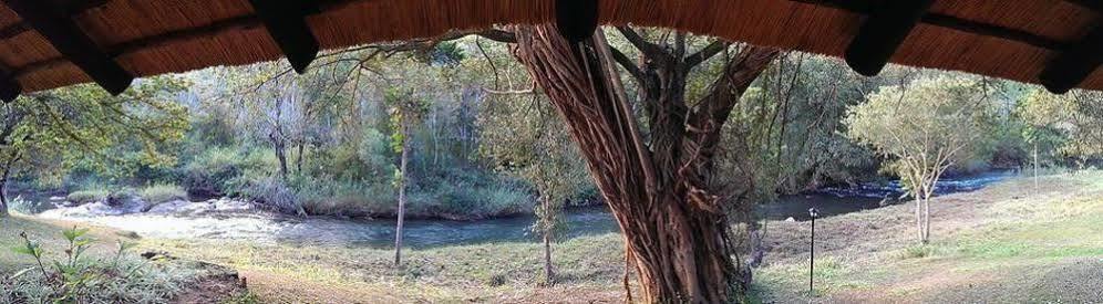 Kwambali Riverside Lodge Hazyview Luaran gambar